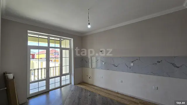 Satılır 4 otaqlı həyət evi 125 m²