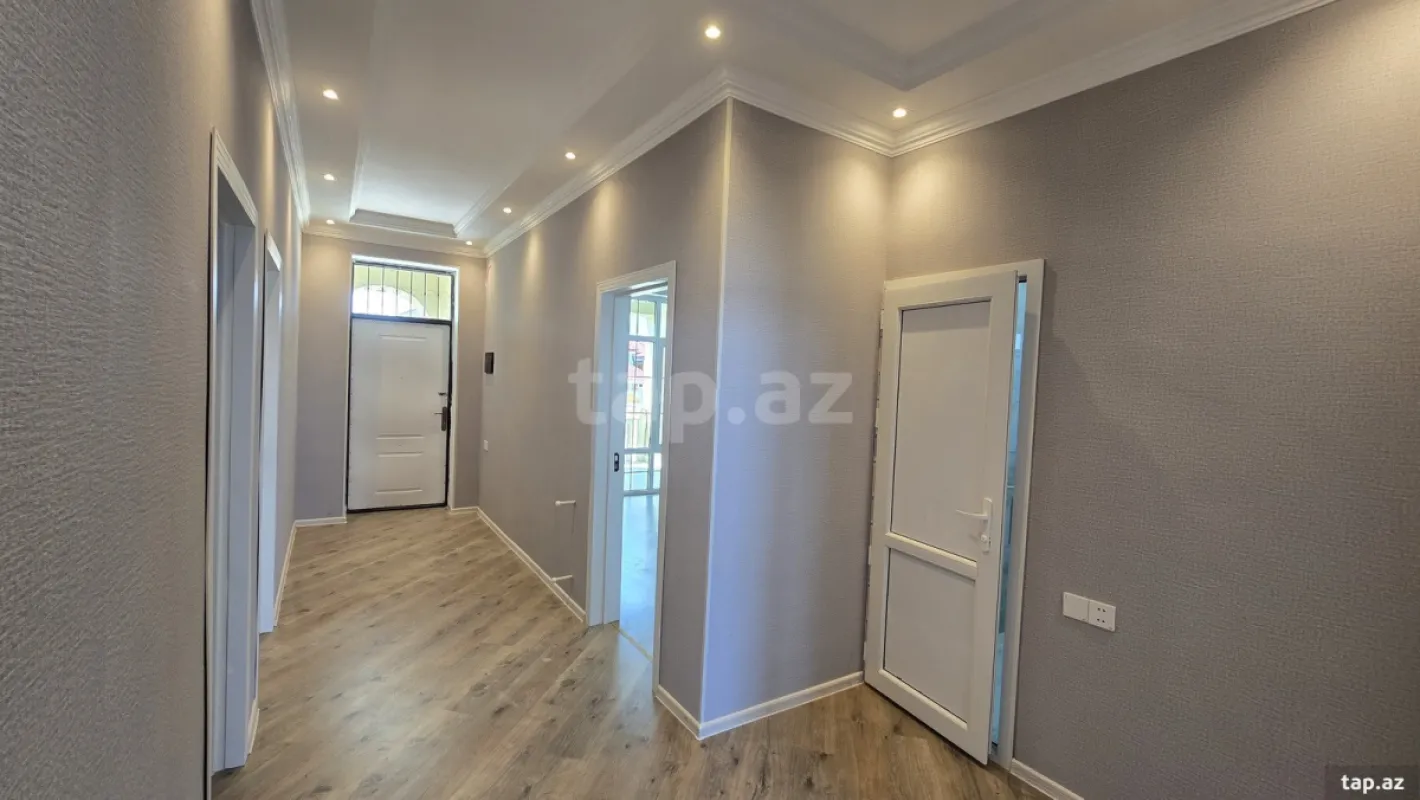 Satılır 4 otaqlı həyət evi 125 m²