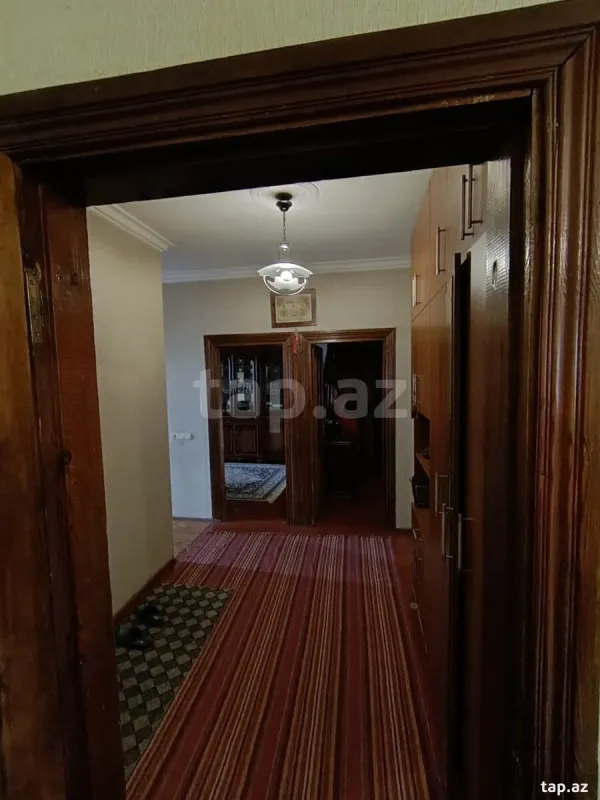 Satılır 4 otaqlı mənzil 110 m²
