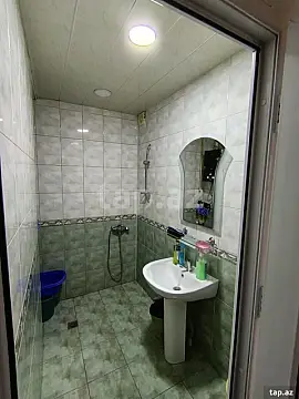 Satılır 4 otaqlı mənzil 110 m²