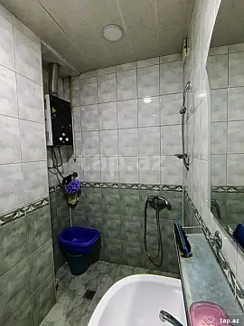 Satılır 4 otaqlı mənzil 110 m²
