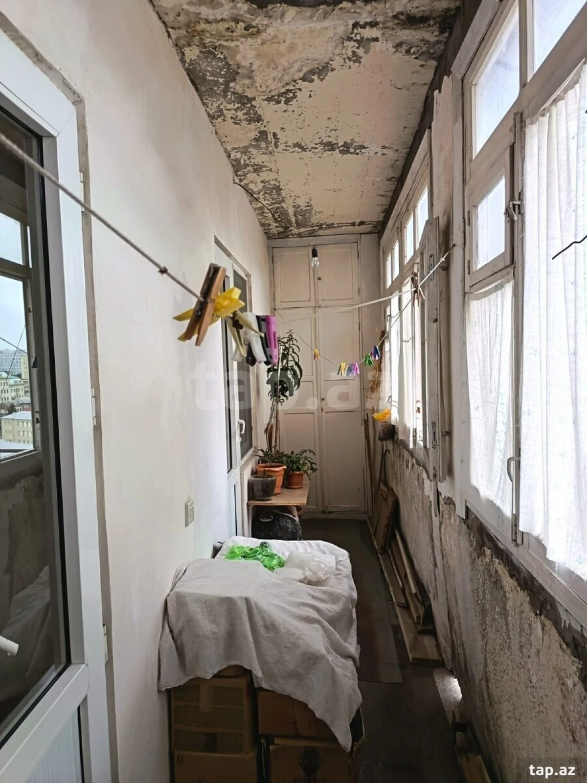 Satılır 4 otaqlı mənzil 110 m²