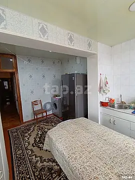 Satılır 4 otaqlı mənzil 110 m²