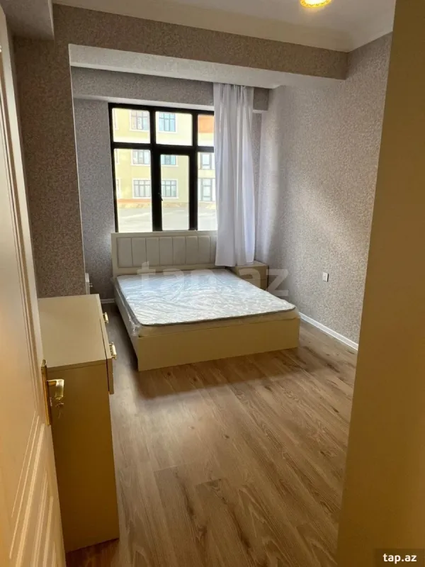 Kirayə verilir 2 otaqlı yeni tikili 82 m²