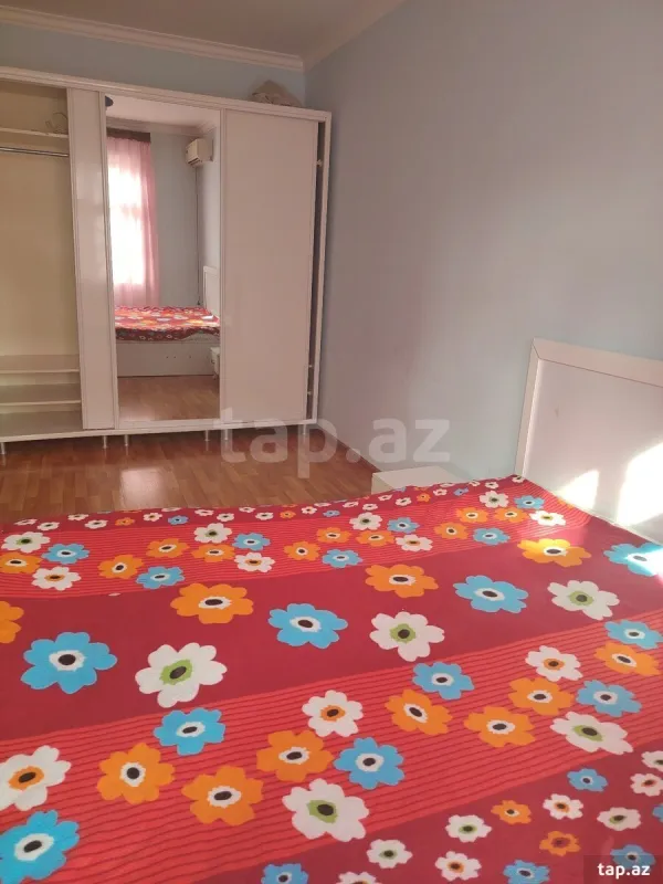 Kirayə verilir 1 otaqlı mənzil 42 m²