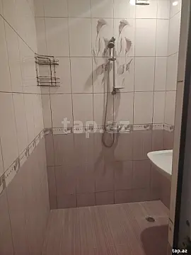 Kirayə verilir 1 otaqlı mənzil 42 m²