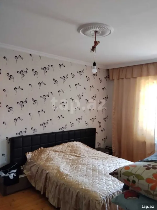 Satılır 3 otaqlı həyət evi 100 m²