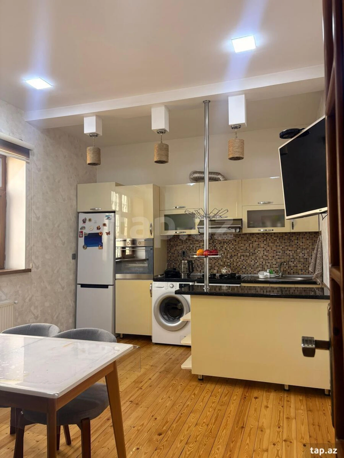 Satılır 4 otaqlı həyət evi 10 m²