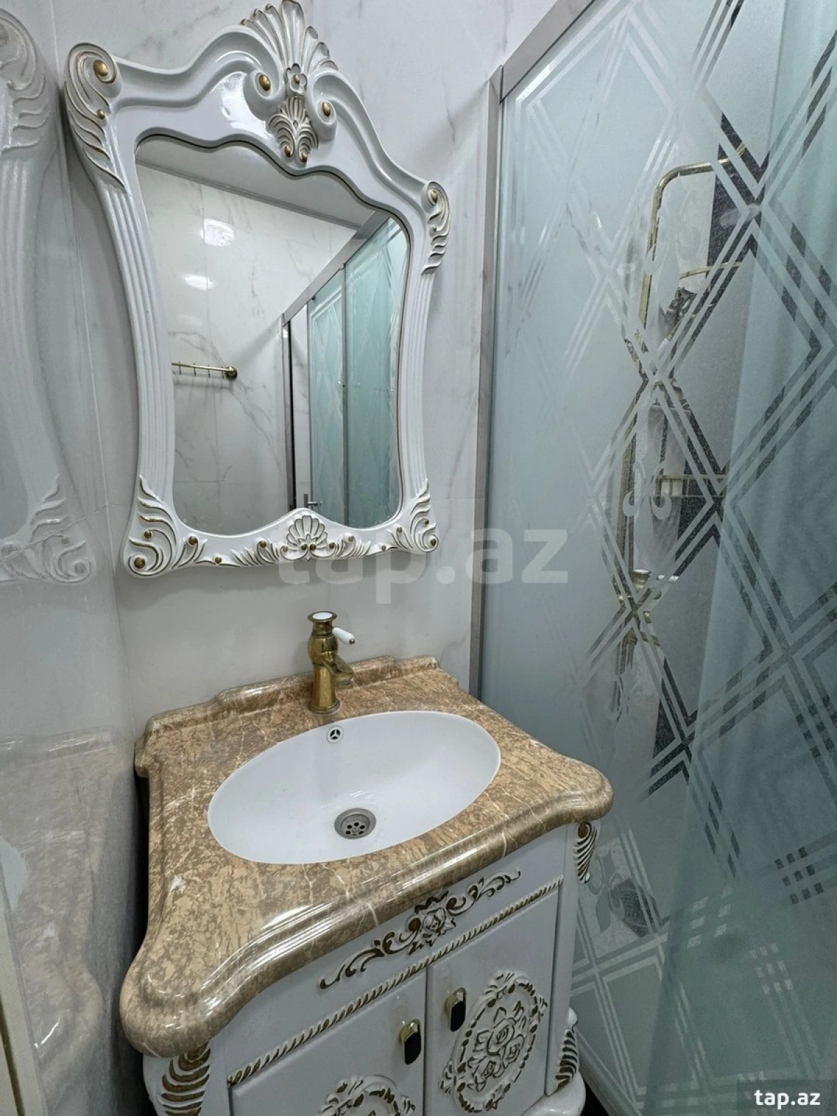 Satılır 2 otaqlı yeni tikili 80 m²