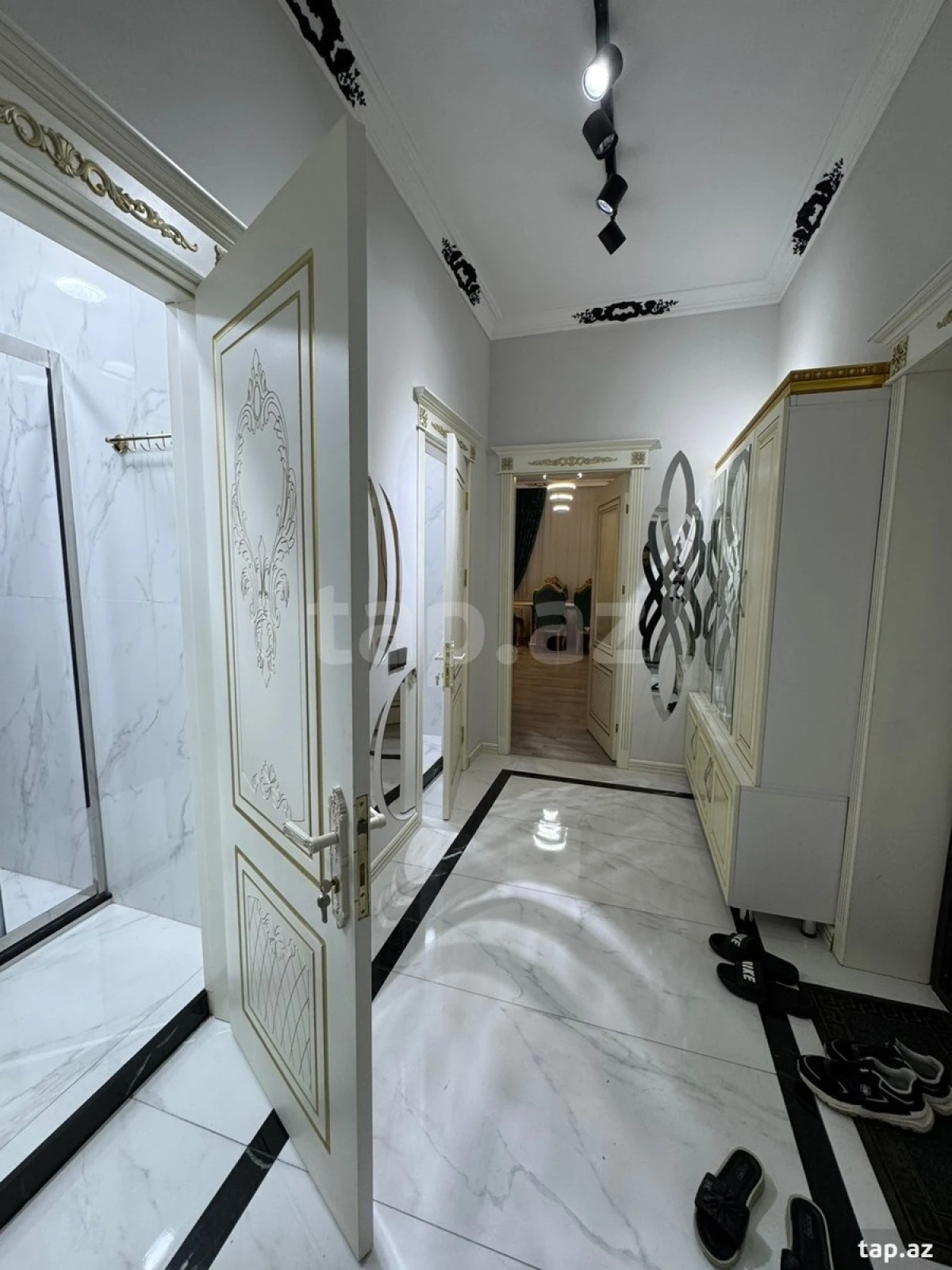 Satılır 2 otaqlı yeni tikili 80 m²