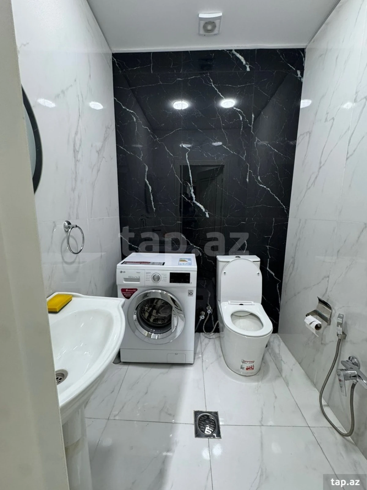 Satılır 2 otaqlı yeni tikili 80 m²