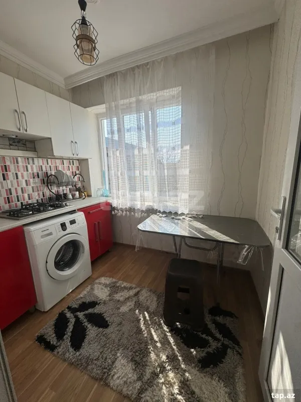 Satılır 1 otaqlı mənzil 38 m²