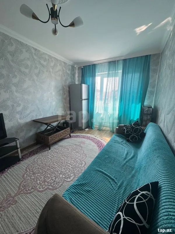 Satılır 1 otaqlı mənzil 38 m²