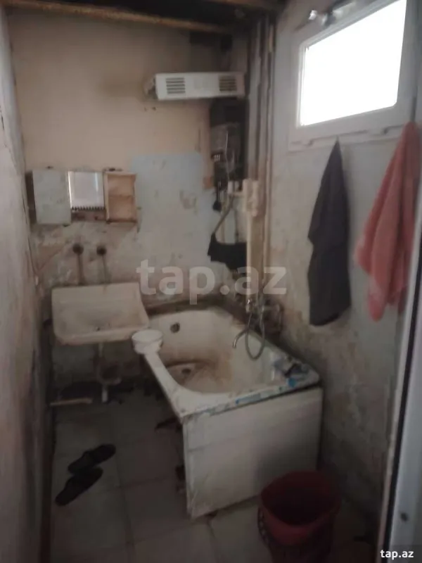 Satılır 2 otaqlı mənzil 60 m²