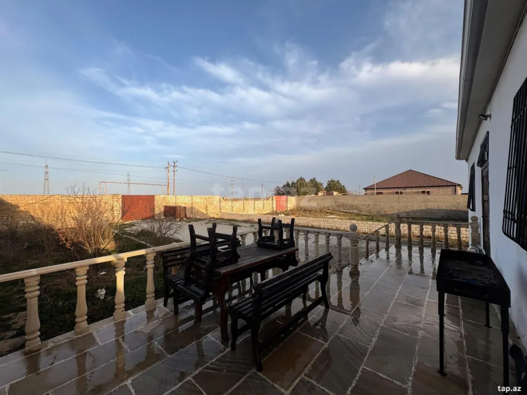 Satılır 4 otaqlı həyət evi 144 m²