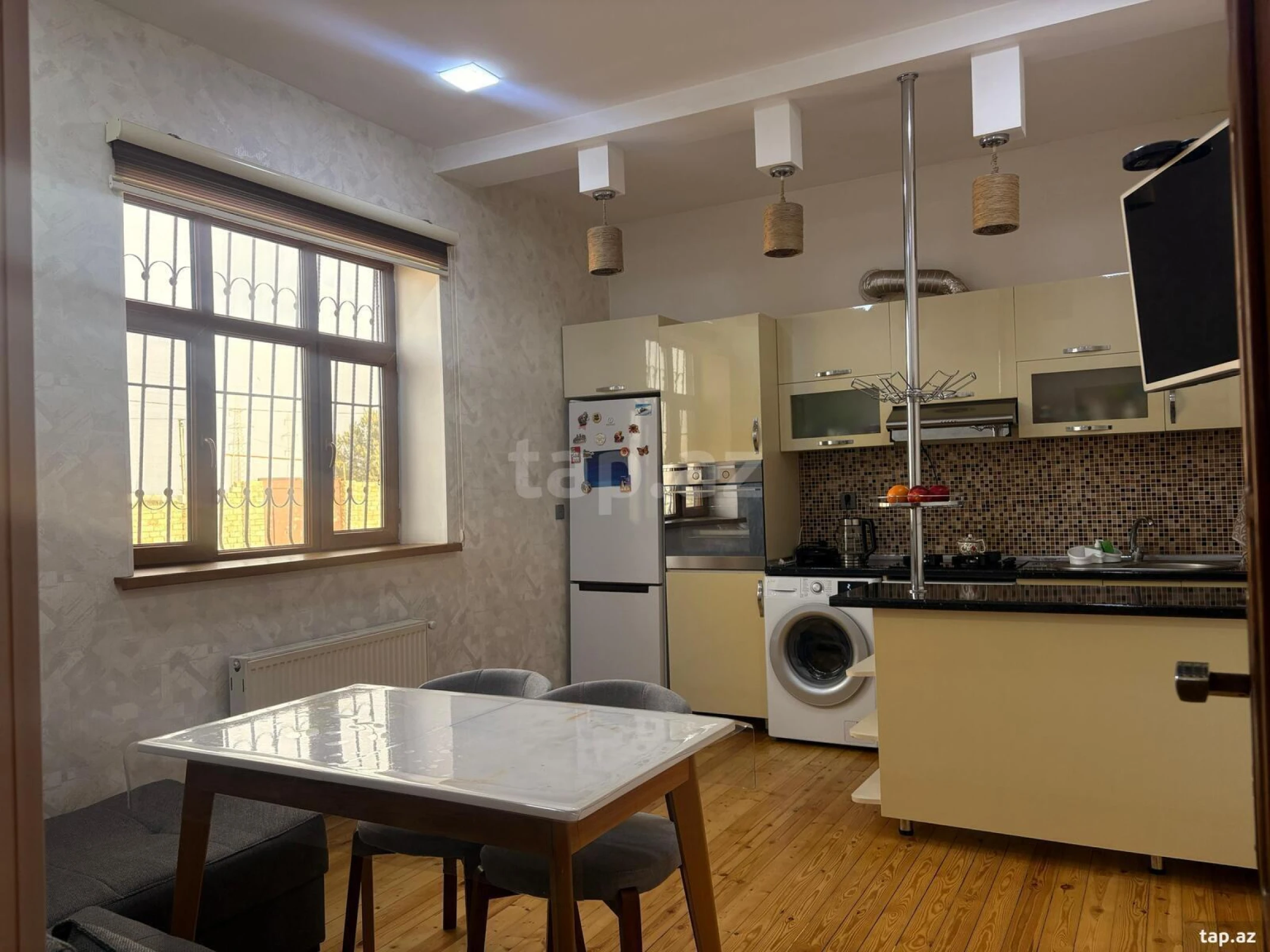 Satılır 4 otaqlı həyət evi 144 m²