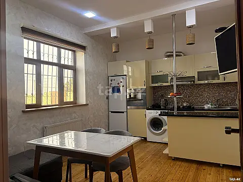 Satılır 4 otaqlı həyət evi 144 m²