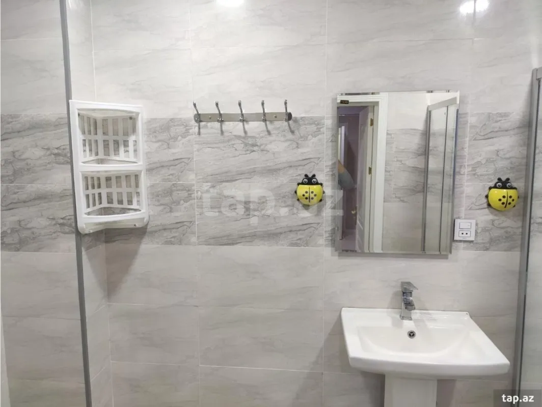 Satılır 2 otaqlı yeni tikili 66 m²