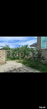 Satılır 11 otaqlı həyət evi 300 m²