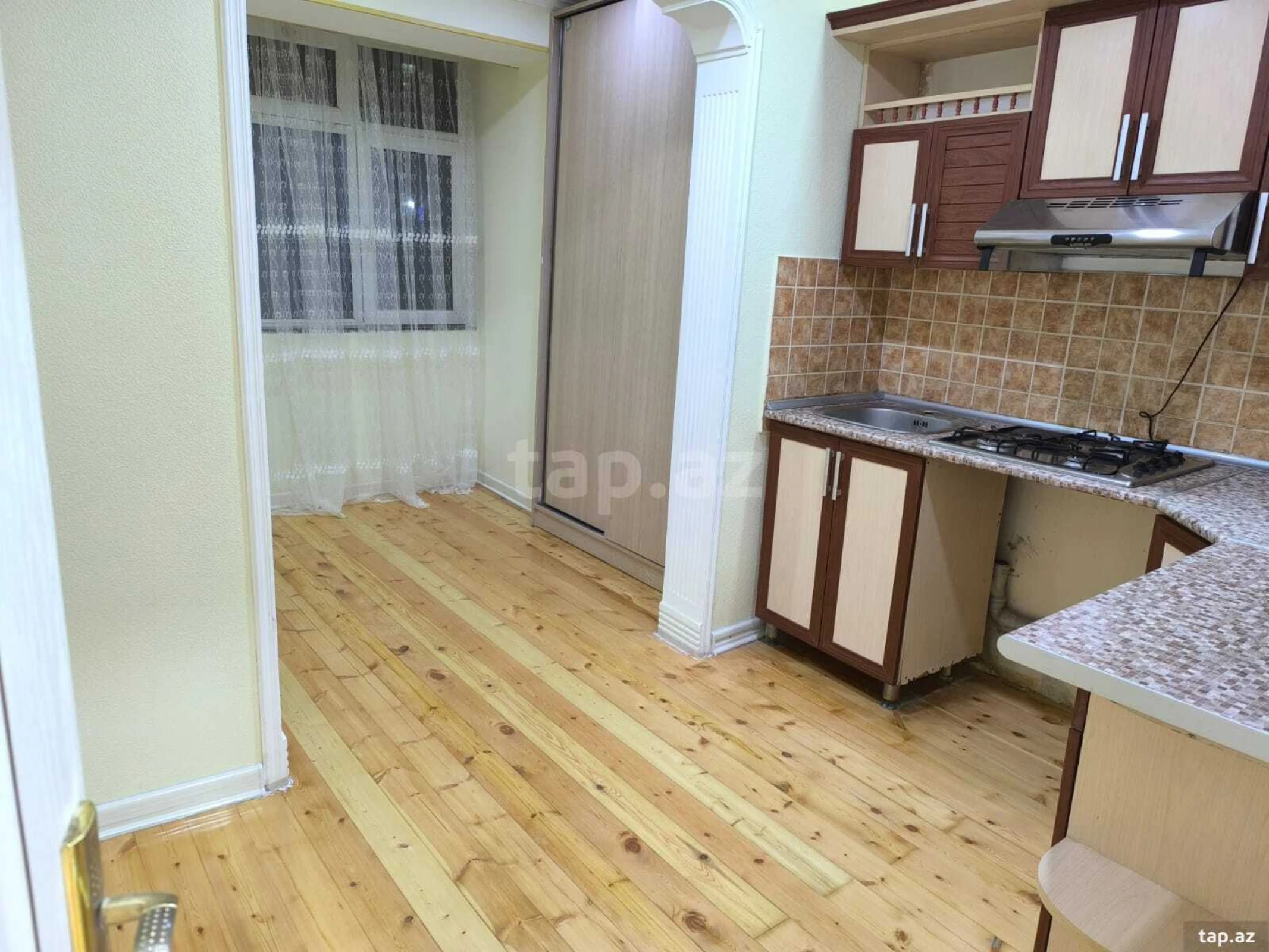 Kirayə verilir 2 otaqlı mənzil 60 m²