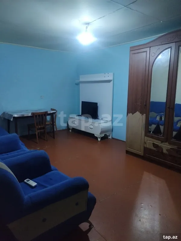 Kirayə verilir 2 otaqlı mənzil 42 m²