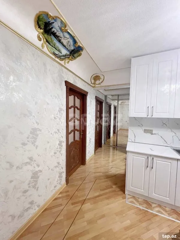 Satılır 2 otaqlı mənzil 67 m²