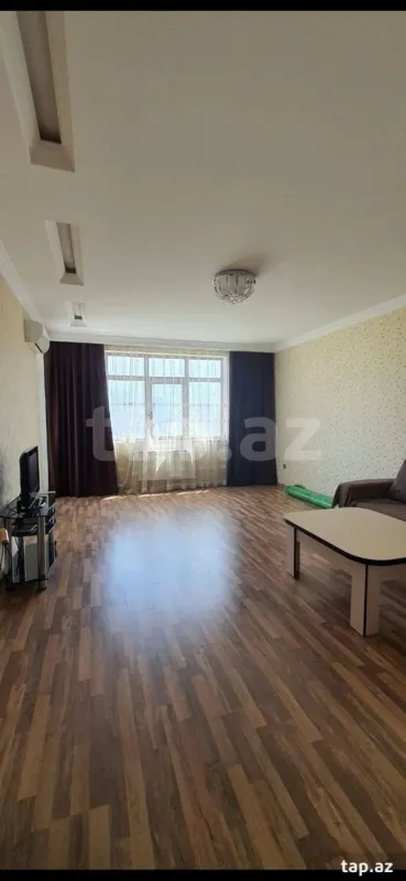 Kirayə verilir 2 otaqlı yeni tikili 110 m²