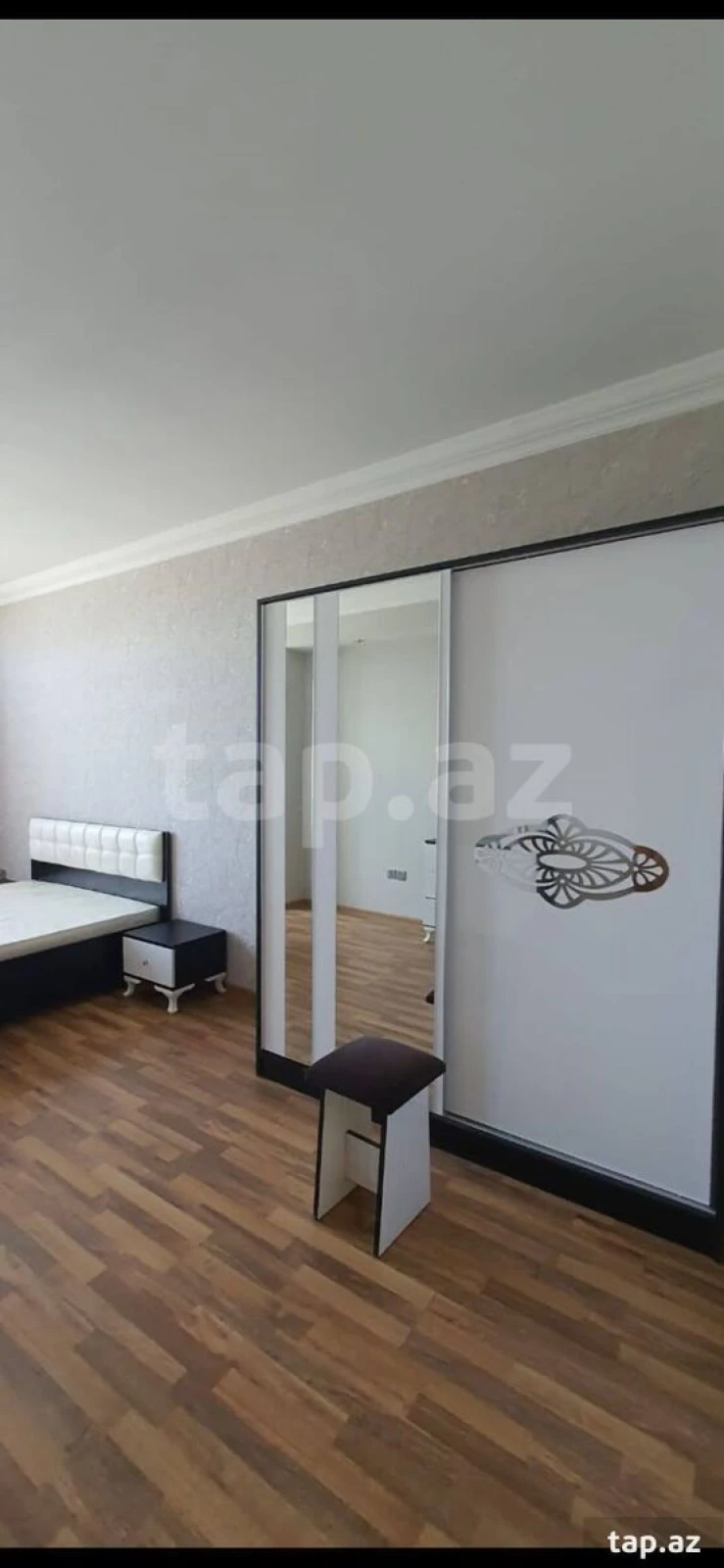 Kirayə verilir 2 otaqlı yeni tikili 110 m²