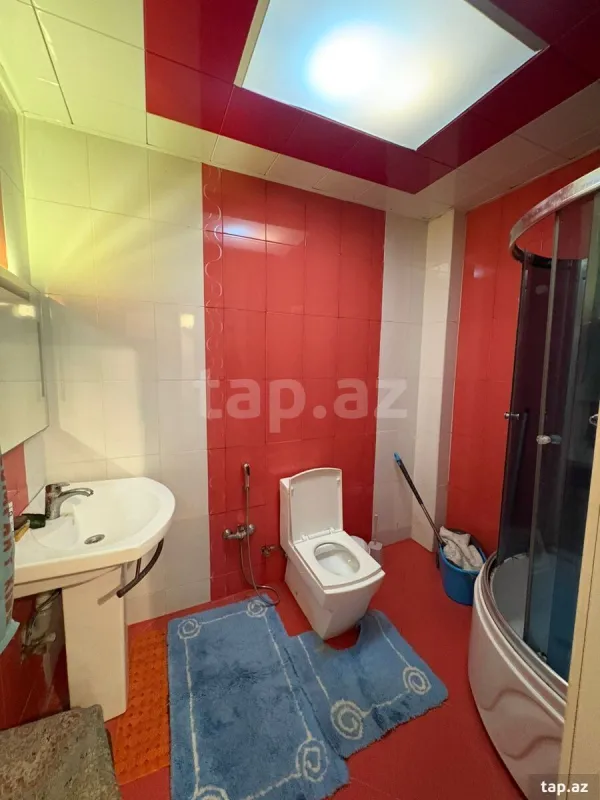 Kirayə verilir 2 otaqlı yeni tikili 60 m²