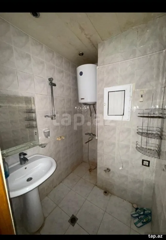 Kirayə verilir 2 otaqlı mənzil 56 m²