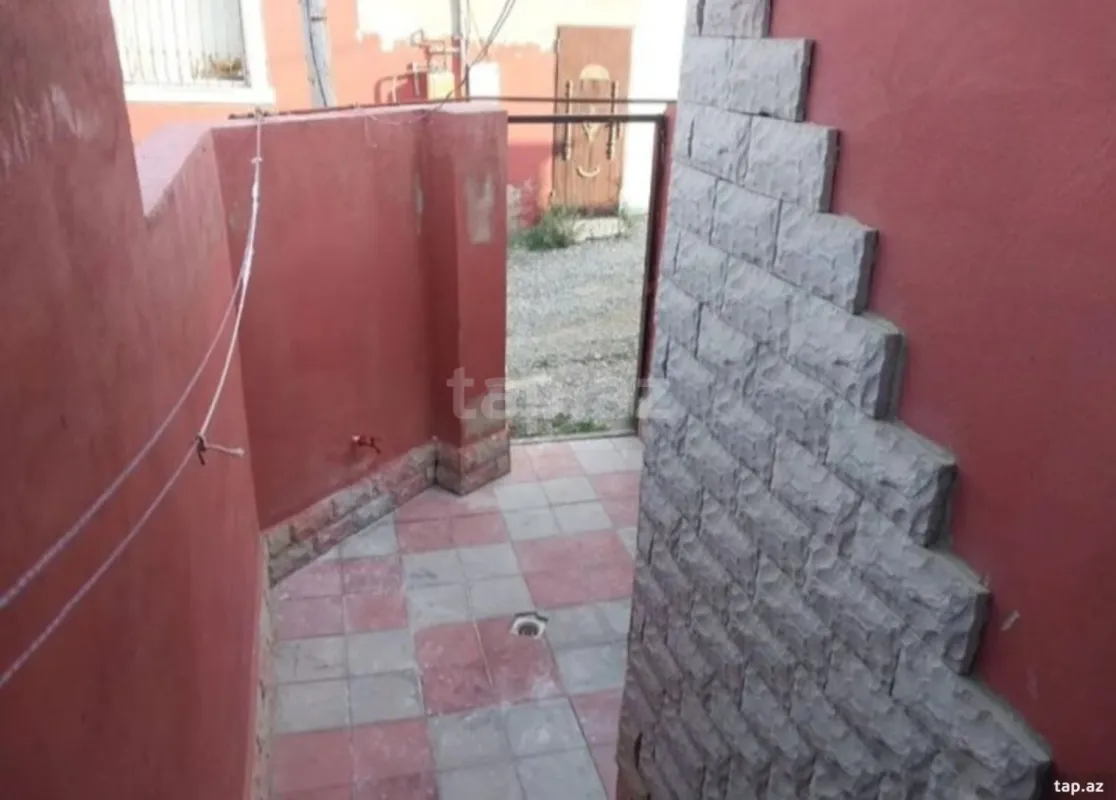 Kirayə verilir 2 otaqlı həyət evi 50 m²