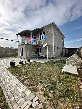 Satılır 5 otaqlı həyət evi 150 m²