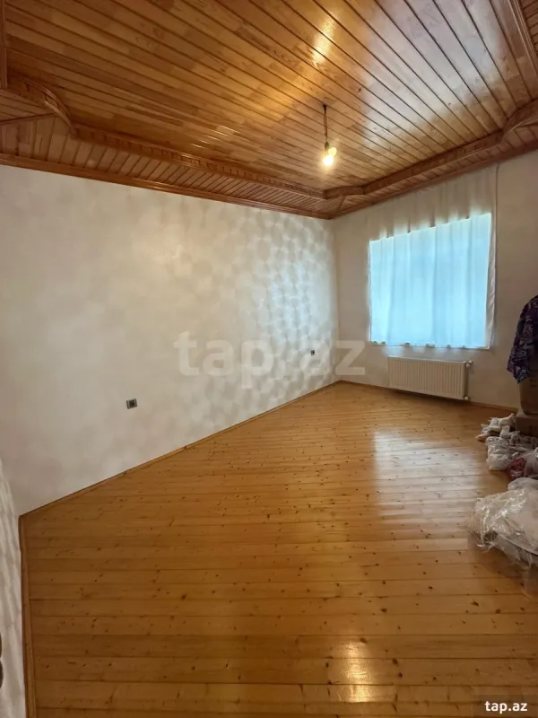 Satılır 5 otaqlı həyət evi 150 m²