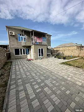 Satılır 5 otaqlı həyət evi 150 m²