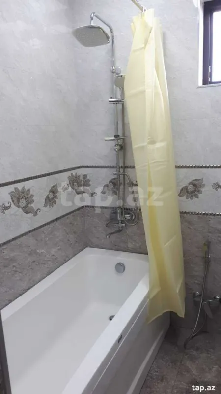 Kirayə verilir 8 otaqlı həyət evi 200 m²