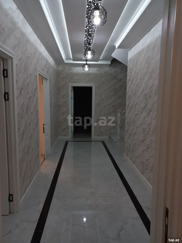 Kirayə verilir 8 otaqlı həyət evi 200 m²