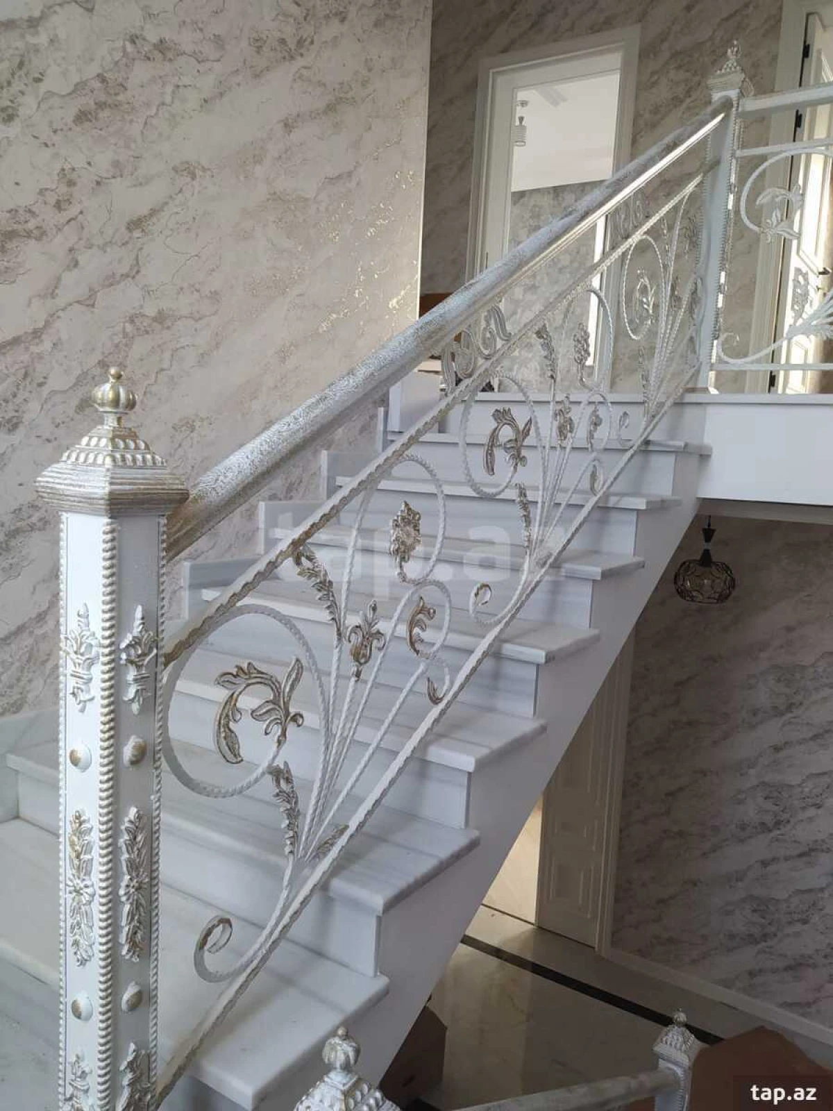 Kirayə verilir 8 otaqlı həyət evi 200 m²