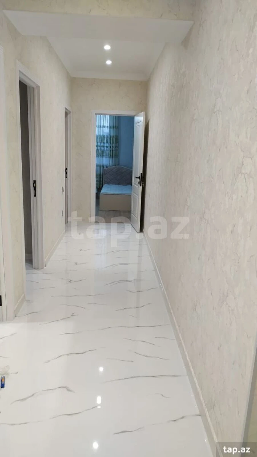 Kirayə verilir 3 otaqlı yeni tikili 120 m²