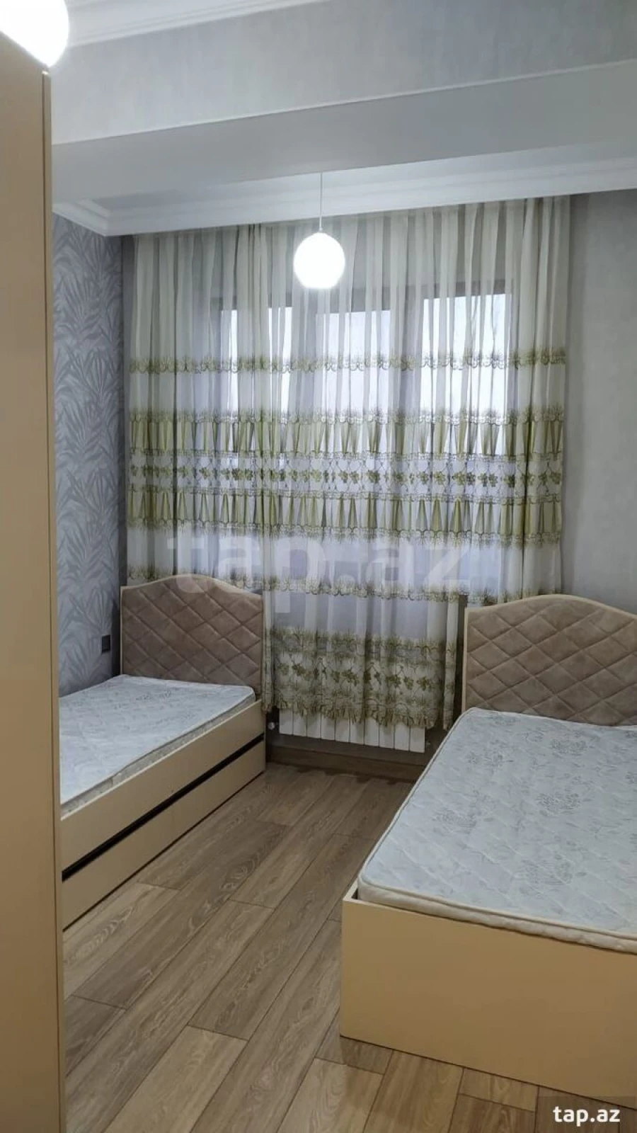 Kirayə verilir 3 otaqlı yeni tikili 120 m²