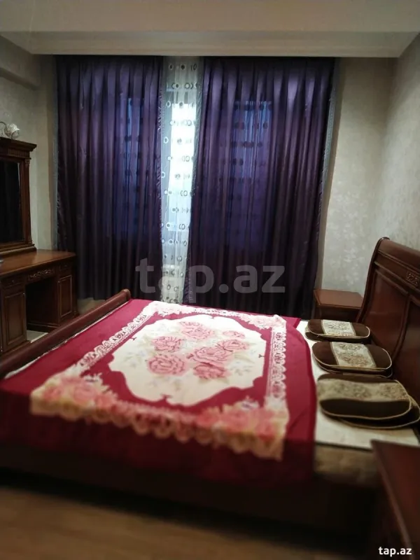 Kirayə verilir 3 otaqlı yeni tikili 120 m²