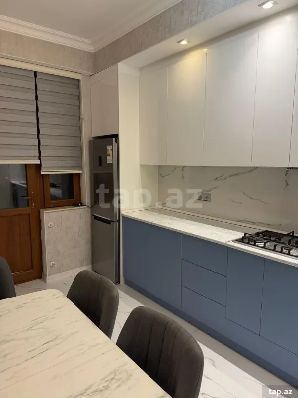 Kirayə verilir 3 otaqlı yeni tikili 120 m²