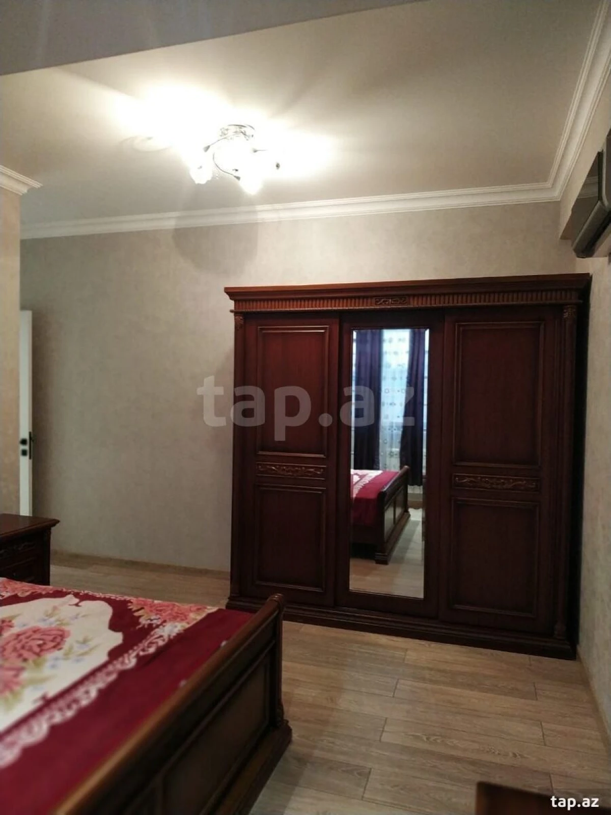 Kirayə verilir 3 otaqlı yeni tikili 120 m²