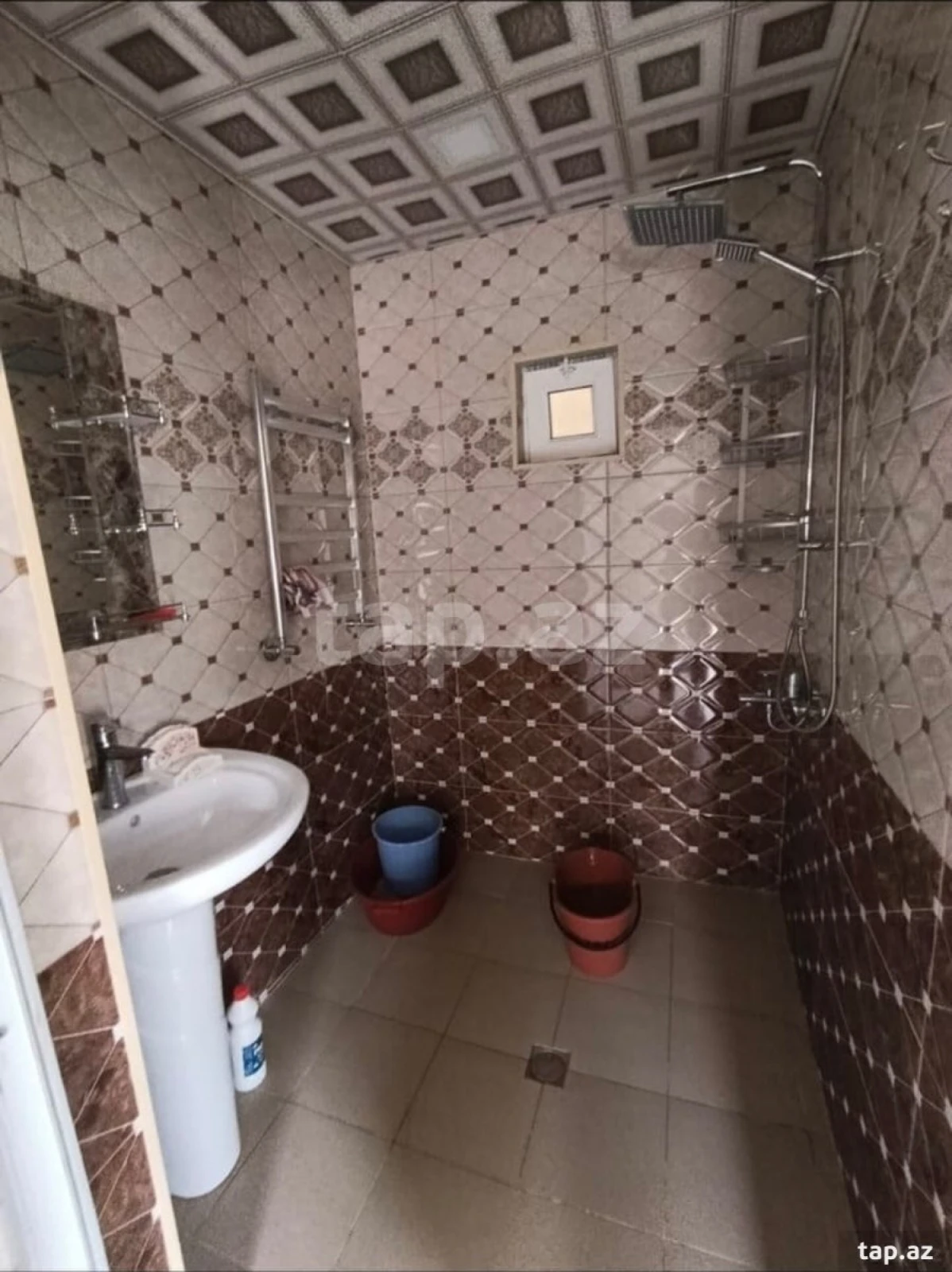 Kirayə verilir 2 otaqlı həyət evi 90 m²