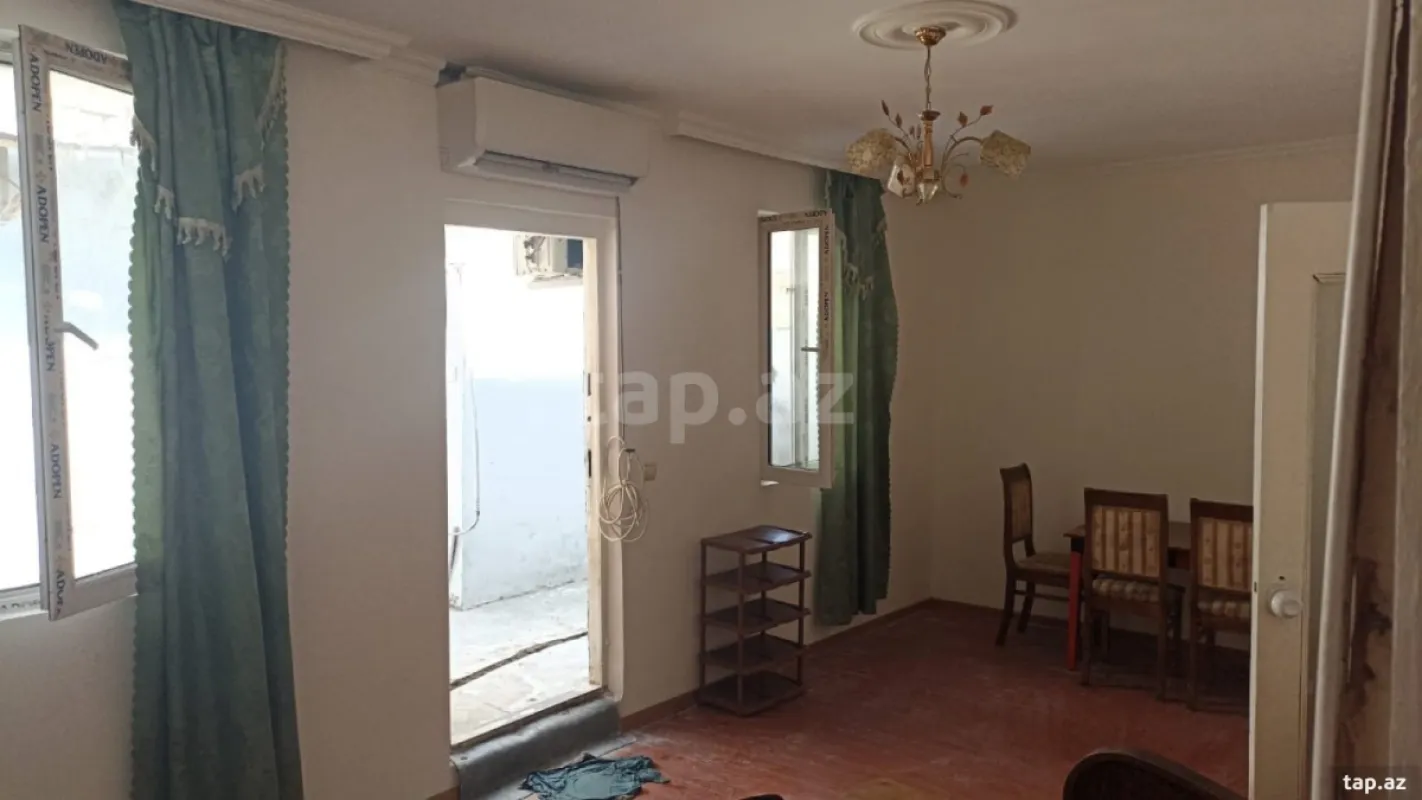 Satılır 3 otaqlı həyət evi 100 m²