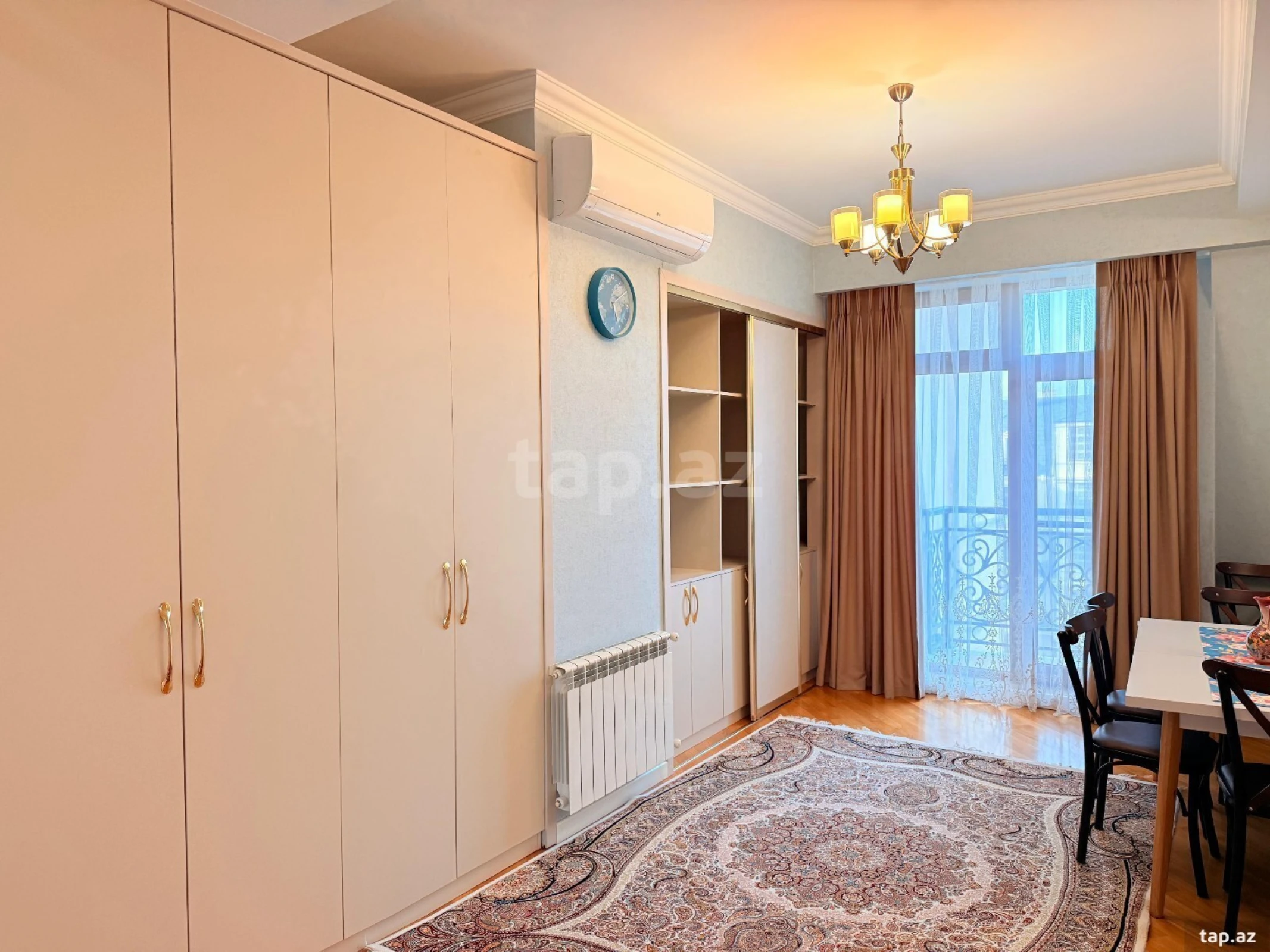 Kirayə verilir 5 otaqlı yeni tikili 210 m²
