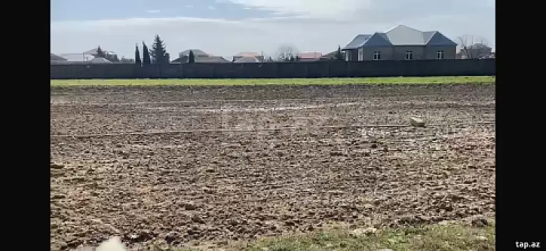 Satılır torpaq sahəsi — Bakı