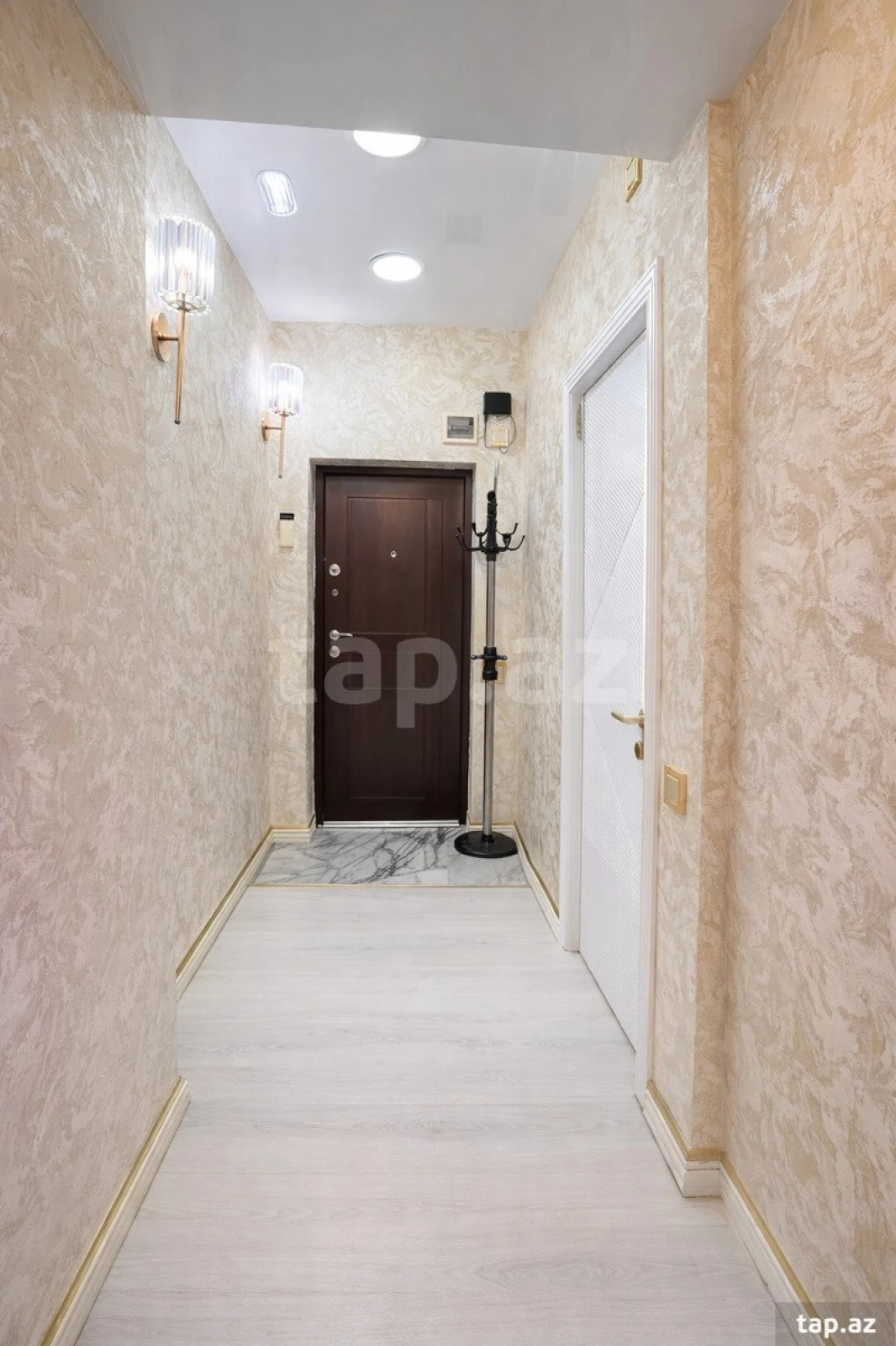 Satılır 2 otaqlı yeni tikili 57 m²