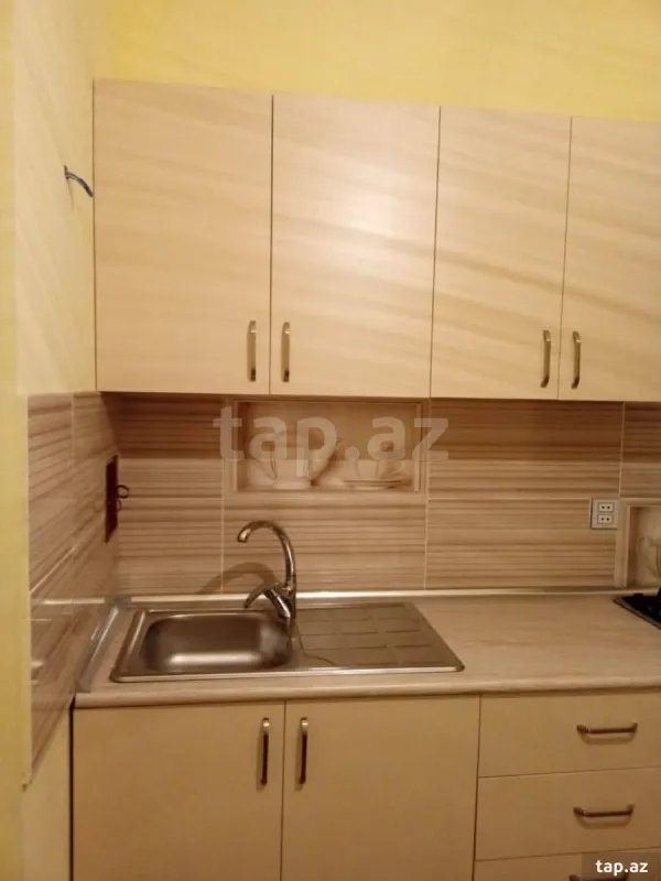 Kirayə verilir 1 otaqlı yeni tikili 45 m²