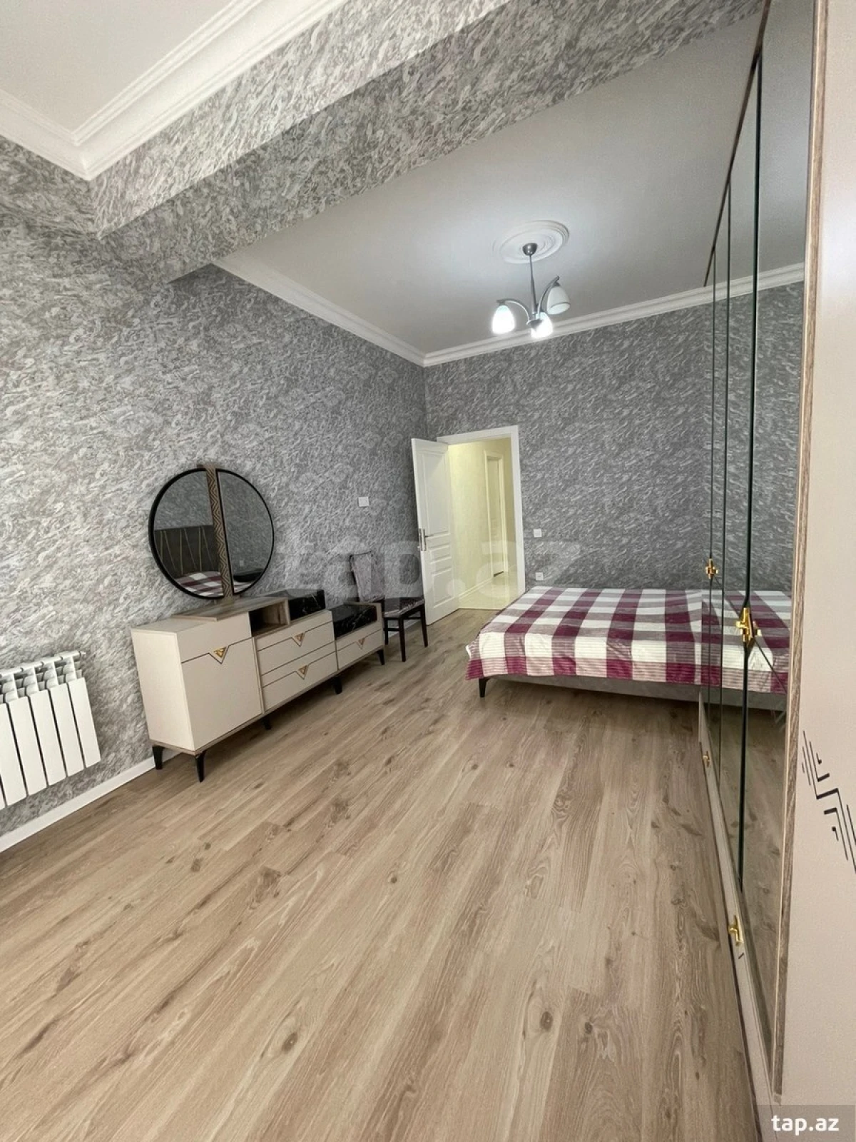 Kirayə verilir 2 otaqlı yeni tikili 75 m²