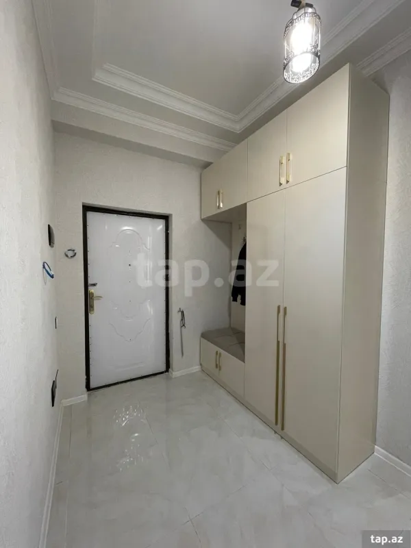 Kirayə verilir 2 otaqlı yeni tikili 75 m²